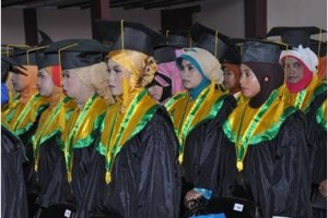 Ratusan Mahasiswa STAI AL-Ihya Diwisuda